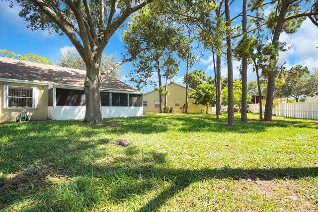 3520 Westminster Drive, Greenacres, FL 33463