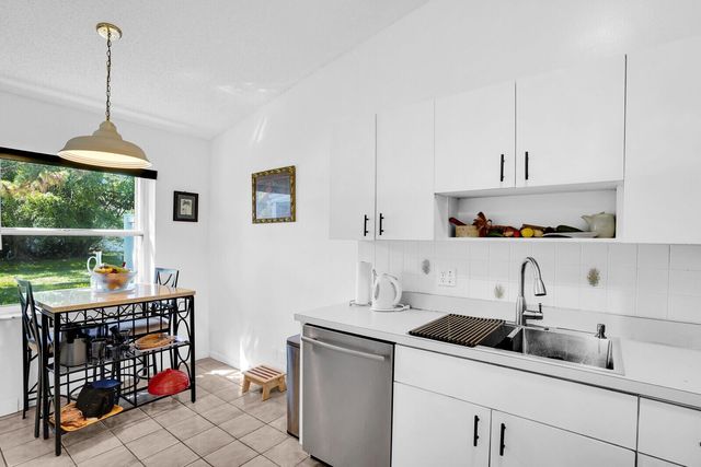 3520 Westminster Drive, Greenacres, FL 33463