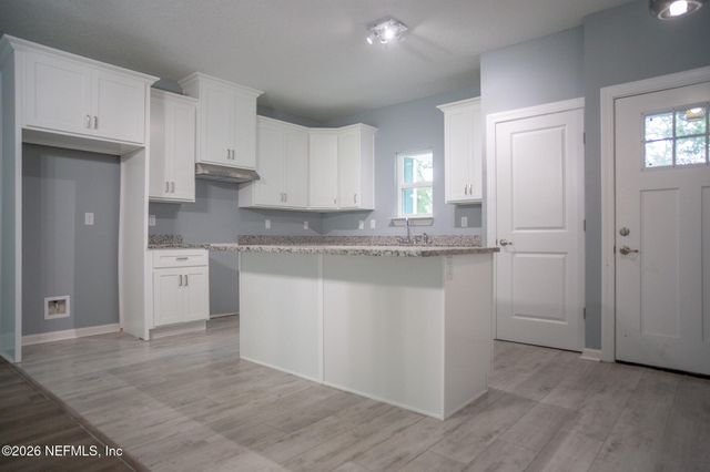 1272 MENNA Street, Jacksonville, FL 32205