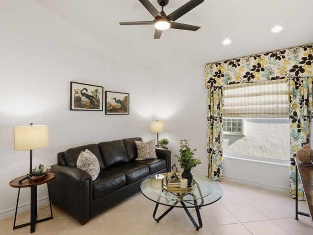 11184 Ihilani Way, Boynton Beach, FL 33437