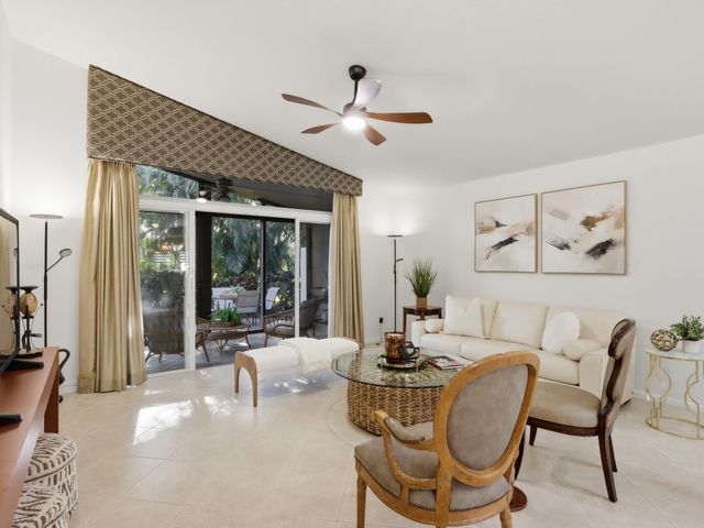 11184 Ihilani Way, Boynton Beach, FL 33437