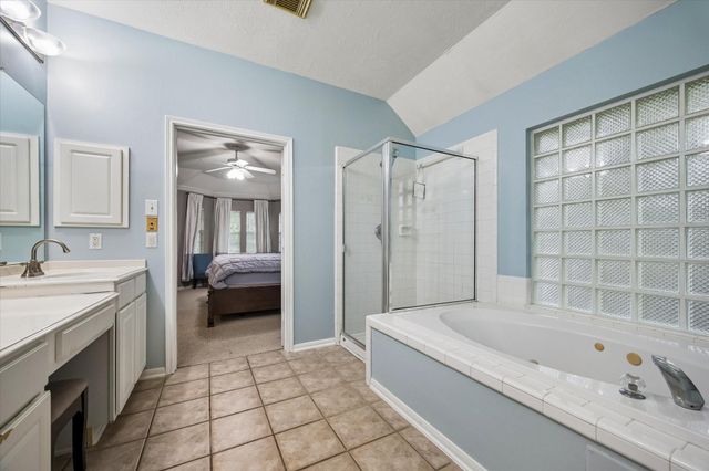 8123 Clarion Way, Houston, TX 77040