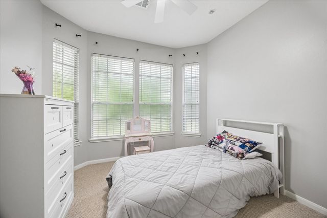 8123 Clarion Way, Houston, TX 77040