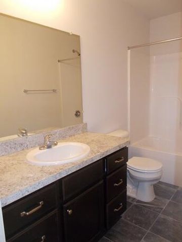 10643 Valley View Drive, Saline, MI 48176