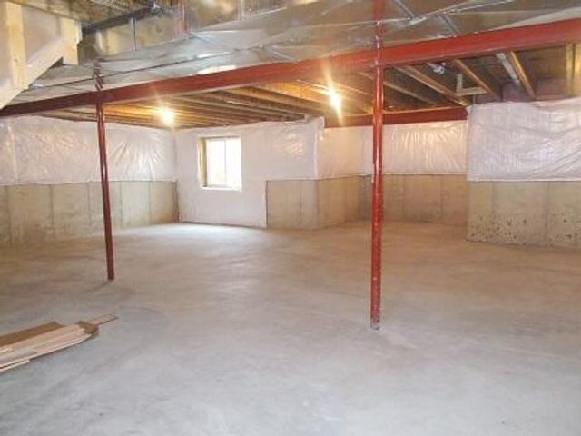 10643 Valley View Drive, Saline, MI 48176