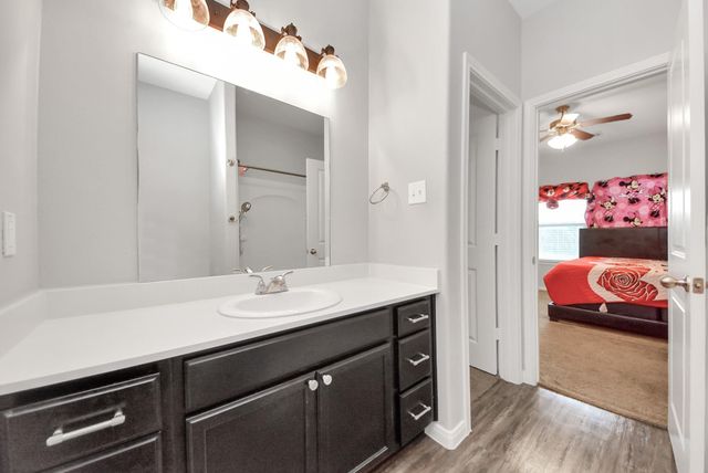 54 Road 51024, Cleveland, TX 77327