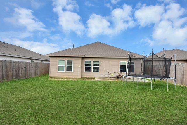 54 Road 51024, Cleveland, TX 77327