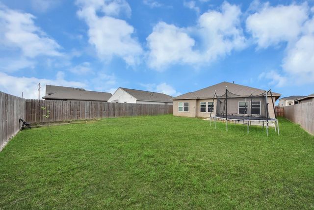 54 Road 51024, Cleveland, TX 77327