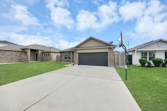 54 Road 51024, Cleveland, TX 77327