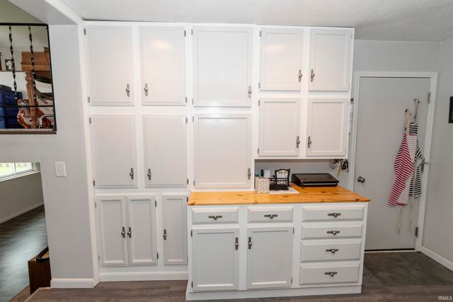211 E Russ Avenue, Mishawaka, IN 46545