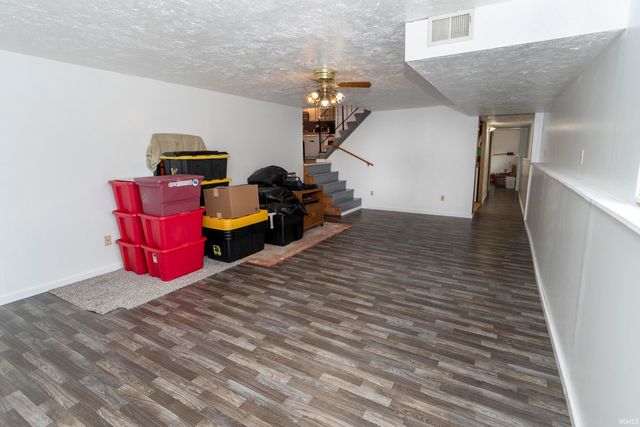 211 E Russ Avenue, Mishawaka, IN 46545