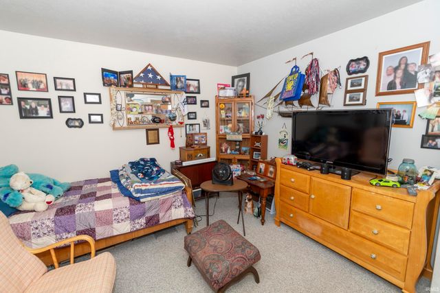 211 E Russ Avenue, Mishawaka, IN 46545