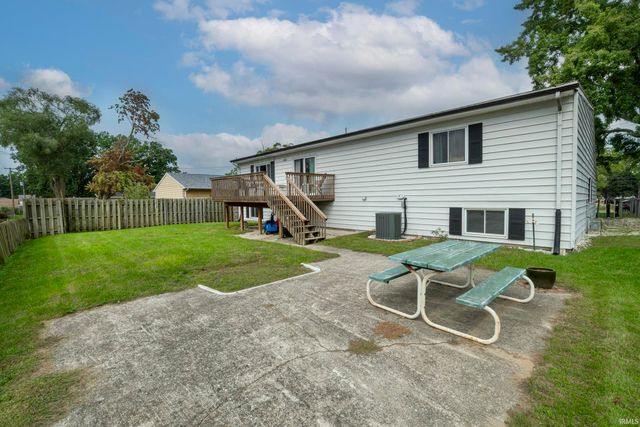 211 E Russ Avenue, Mishawaka, IN 46545