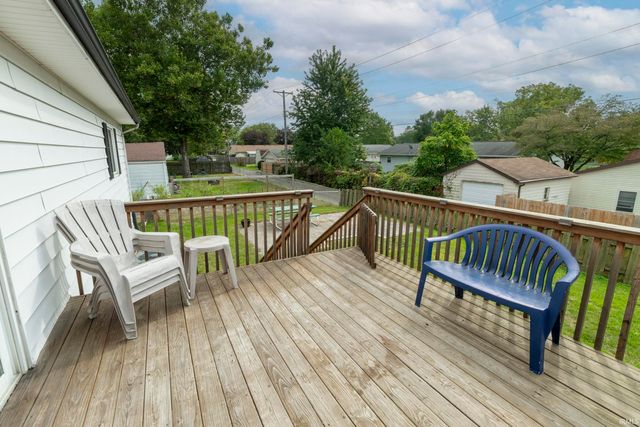 211 E Russ Avenue, Mishawaka, IN 46545