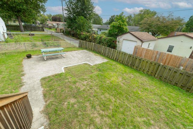 211 E Russ Avenue, Mishawaka, IN 46545