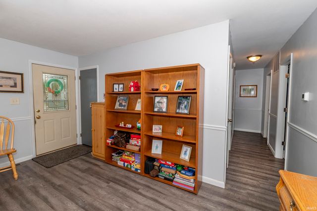 211 E Russ Avenue, Mishawaka, IN 46545