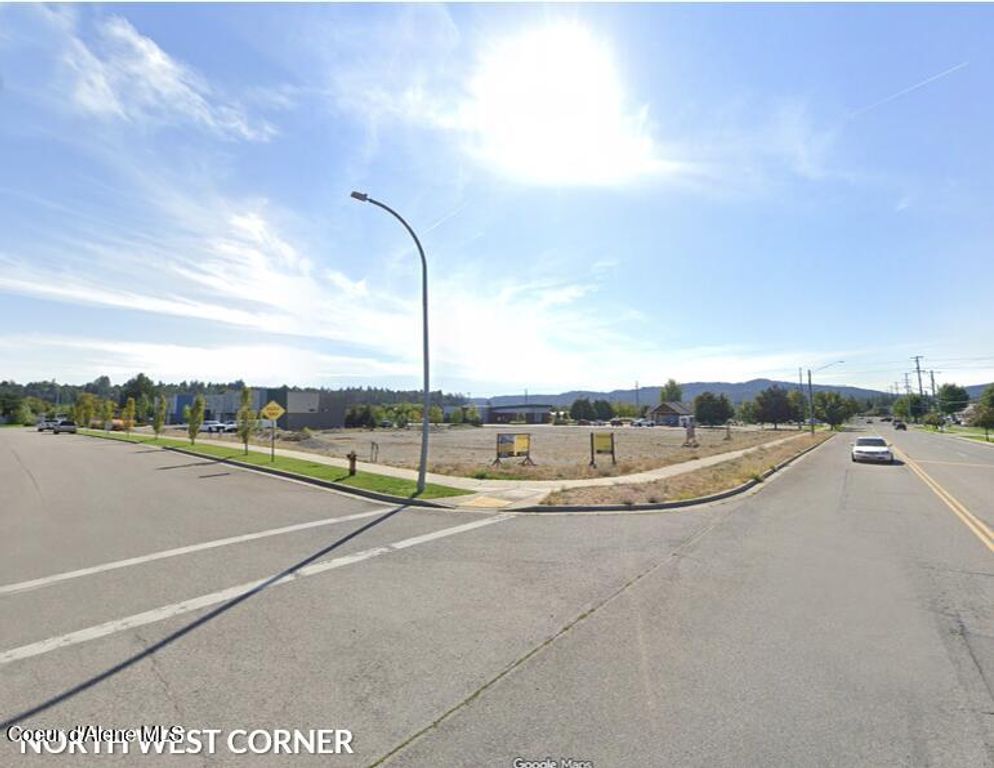 3270 E QUAD PARK CT, Post Falls, ID 83854 photo 5