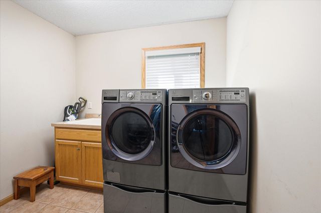 15921 Xeon Street NW, Andover, MN 55304