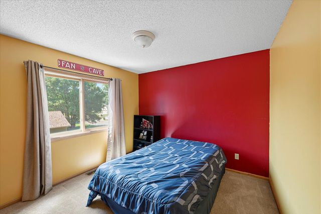 15921 Xeon Street NW, Andover, MN 55304