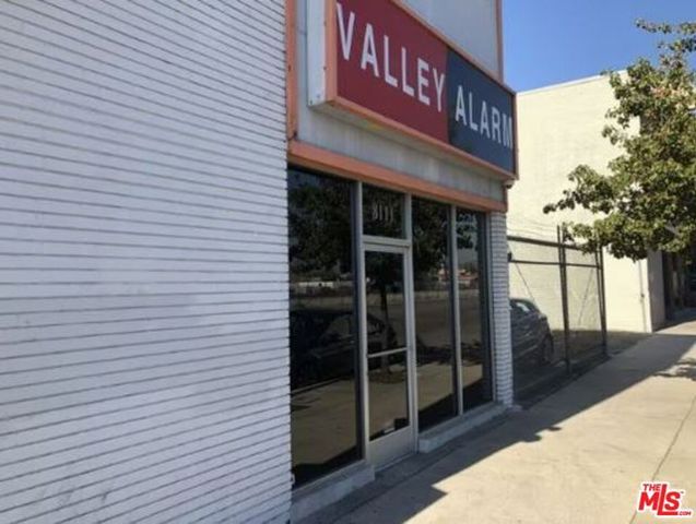 8111 San Fernando Road, Sun Valley (los Angeles), CA 91352