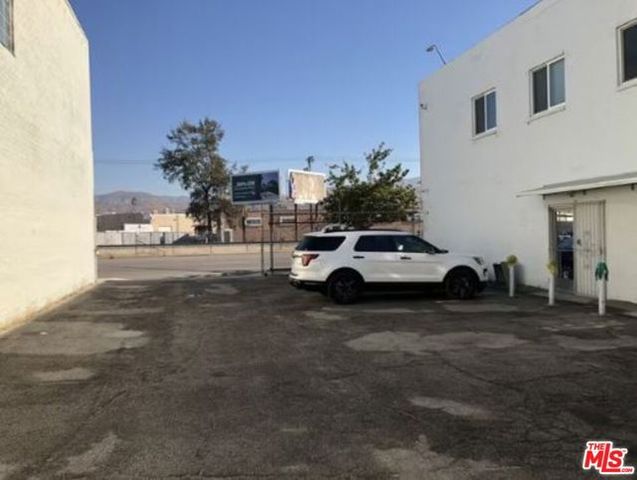 8111 San Fernando Road, Sun Valley (los Angeles), CA 91352