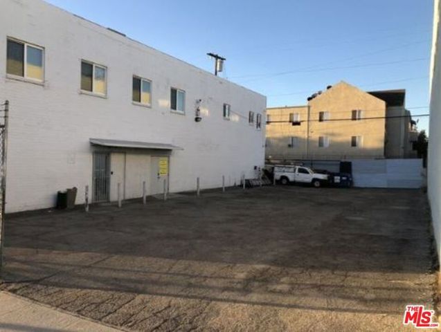 8111 San Fernando Road, Sun Valley (los Angeles), CA 91352