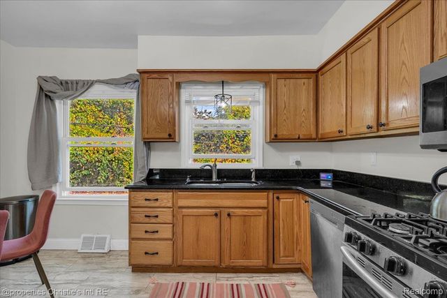 27524 Gail Drive, Warren, MI 48093