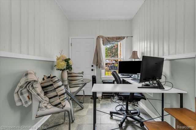 27524 Gail Drive, Warren, MI 48093