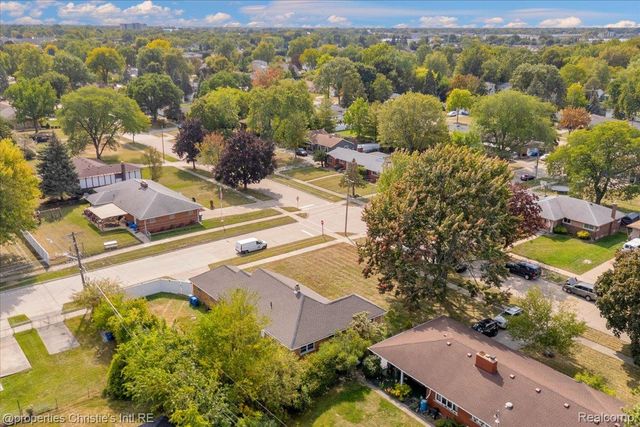 27524 Gail Drive, Warren, MI 48093