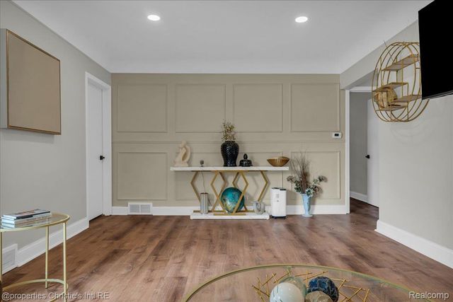 27524 Gail Drive, Warren, MI 48093