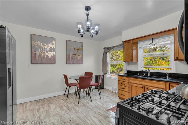 27524 Gail Drive, Warren, MI 48093