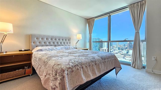 1177 Queen Street 3702, Honolulu, HI 96814