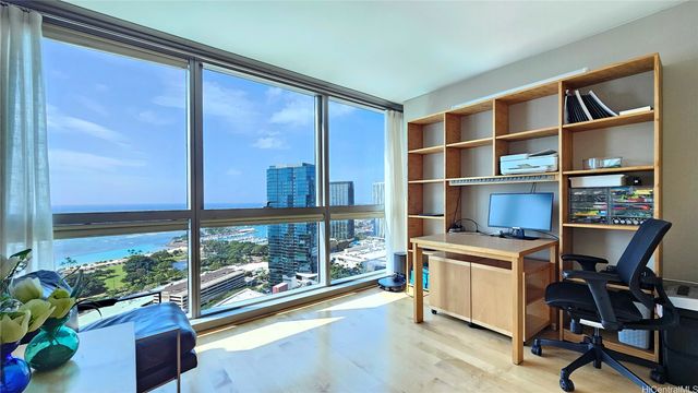 1177 Queen Street 3702, Honolulu, HI 96814