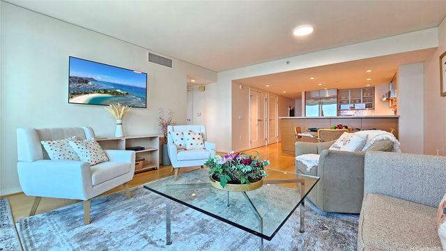 1177 Queen Street 3702, Honolulu, HI 96814