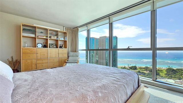 1177 Queen Street 3702, Honolulu, HI 96814