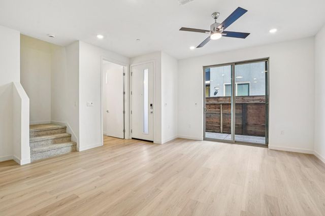 2054 Odin Walk, Sacramento, CA 95835