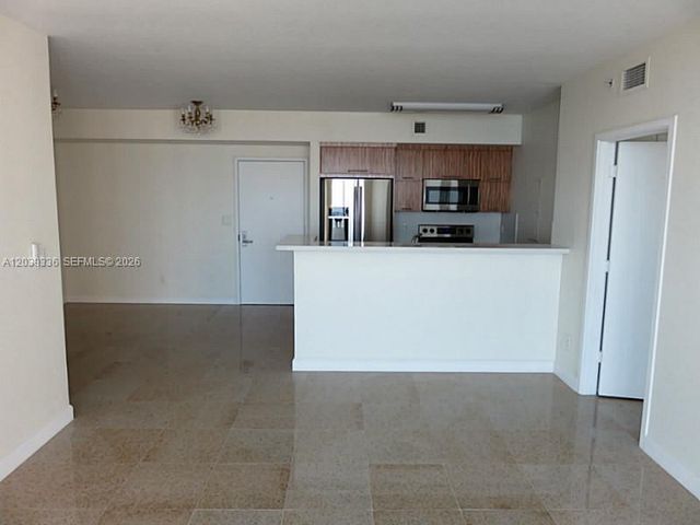 325 S BISCAYNE BLVD 4122, Miami, FL 33131