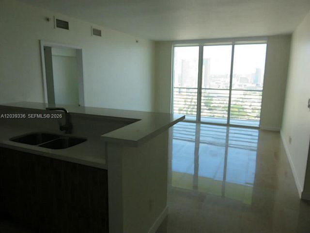 325 S BISCAYNE BLVD 4122, Miami, FL 33131