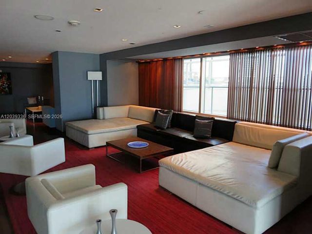 325 S BISCAYNE BLVD 4122, Miami, FL 33131
