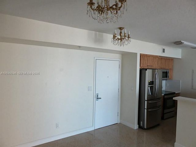 325 S BISCAYNE BLVD 4122, Miami, FL 33131