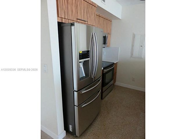 325 S BISCAYNE BLVD 4122, Miami, FL 33131