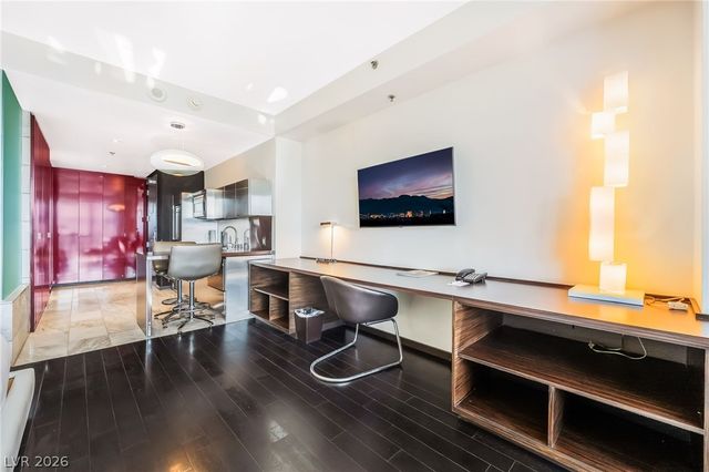 4381 West Flamingo Road 18305, Las Vegas, NV 89103