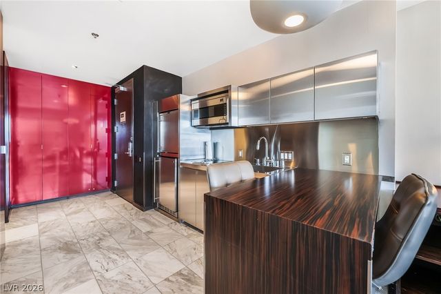 4381 West Flamingo Road 18305, Las Vegas, NV 89103