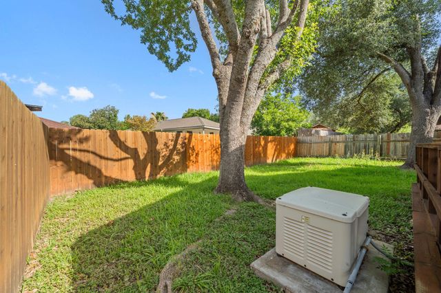 8128 Huddleston LN, Austin, TX 78748
