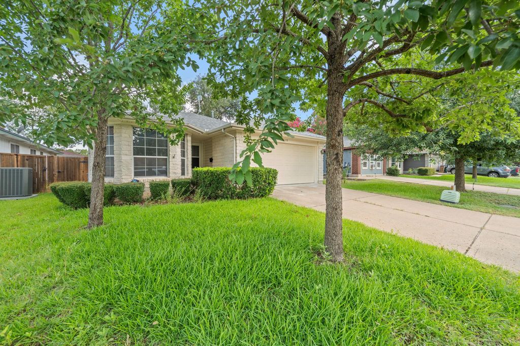 8128 Huddleston LN, Austin, TX 78748