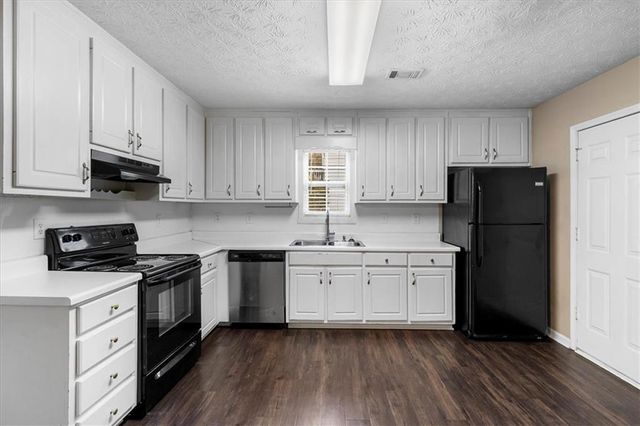 311 Crosswalk Drive, Auburn, GA 30011