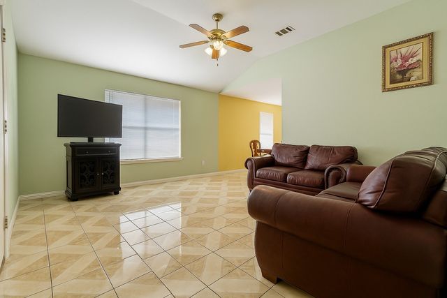 3819 Kiest Valley Court, Dallas, TX 75233