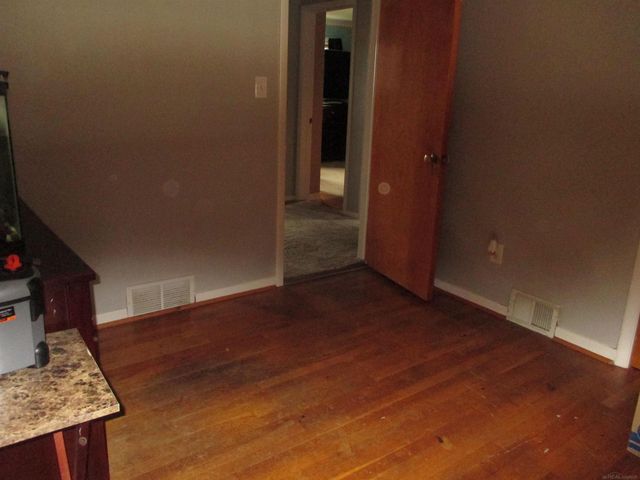 24624 Marine Avenue, Eastpointe, MI 48021