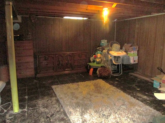 24624 Marine Avenue, Eastpointe, MI 48021