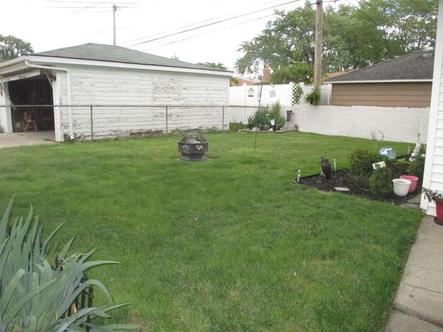 24624 Marine Avenue, Eastpointe, MI 48021